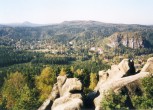 pohled na Ojvín - skalní hrad a klášter